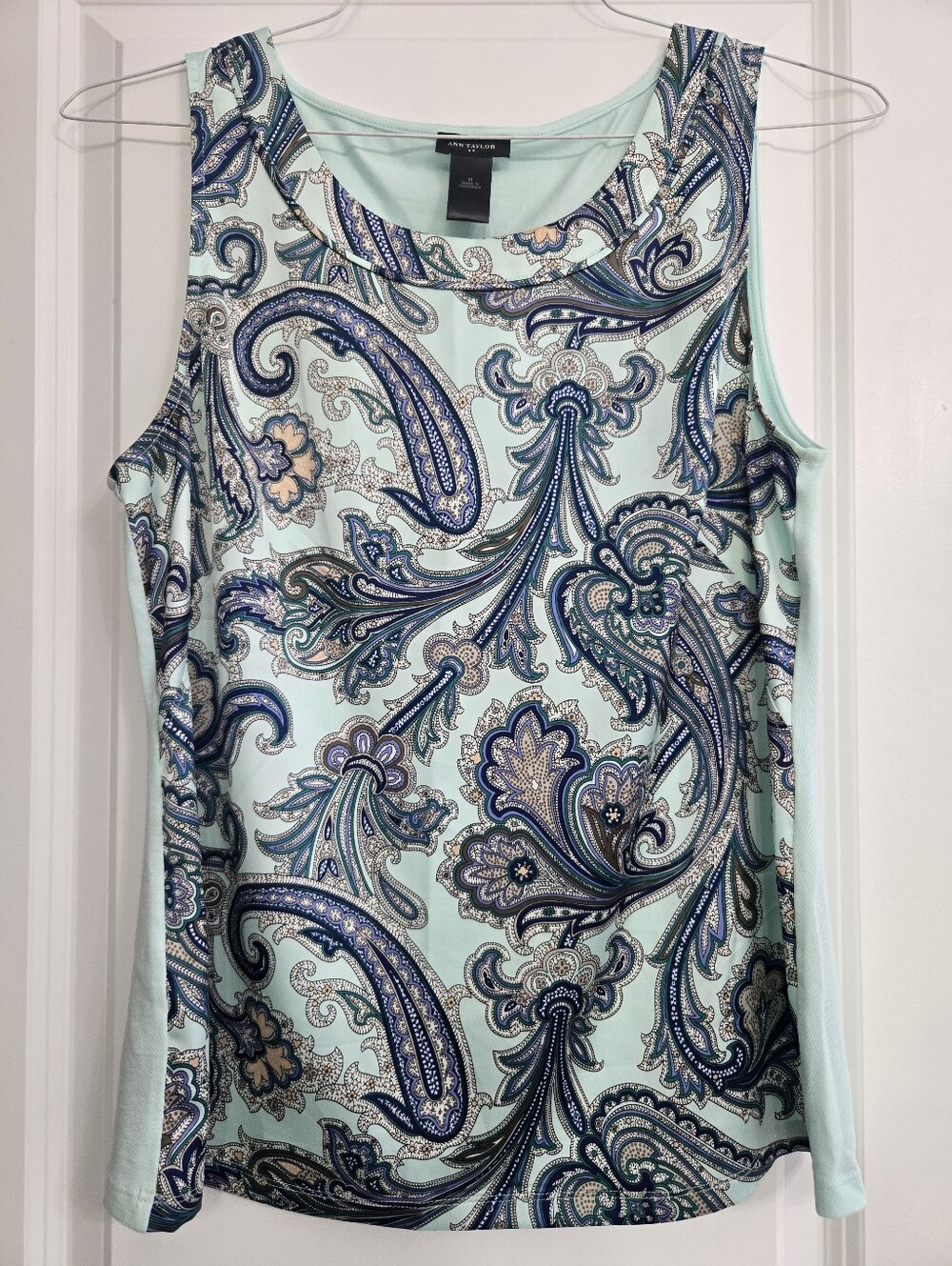 Ann Taylor Mint Paisley Scoop Neck Tank